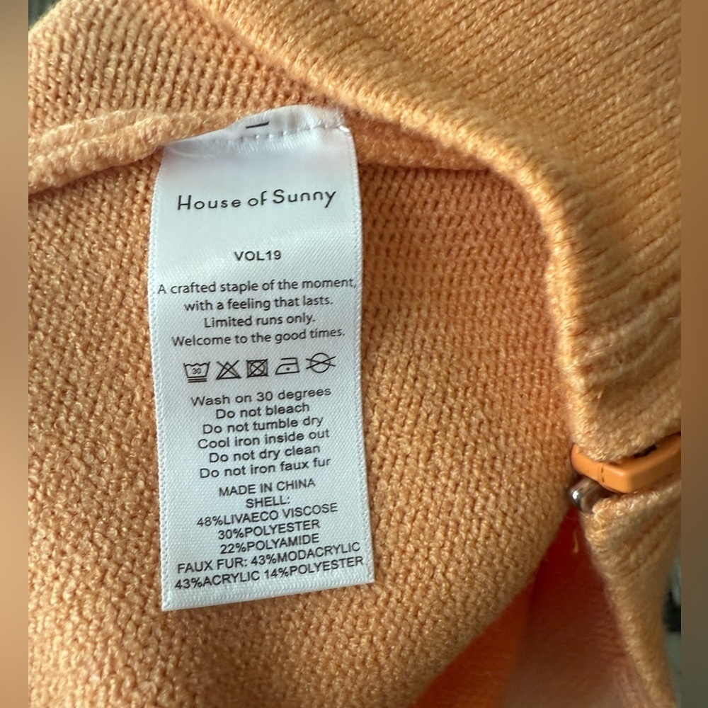 House of Sunny Desert Rose Peggy Ombre Cardigan Faux Fur S - Picture 10 of 10